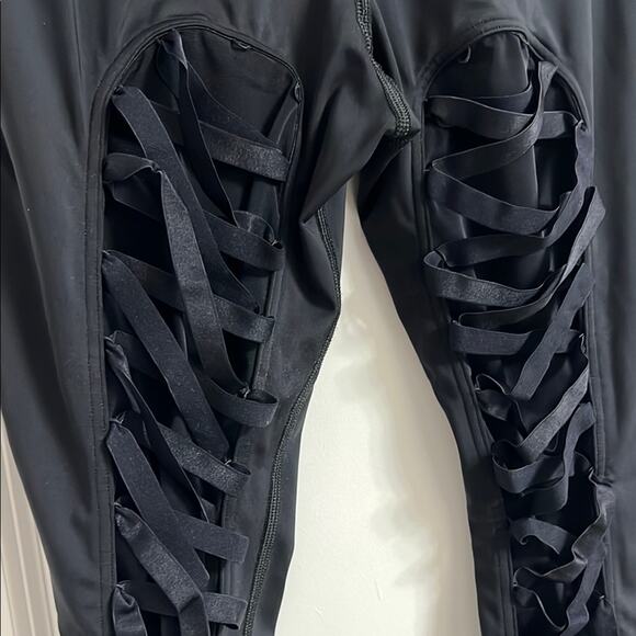 Savage X Fenty Black Ruched Performance Leggings | Size L - Picture 6 of 7